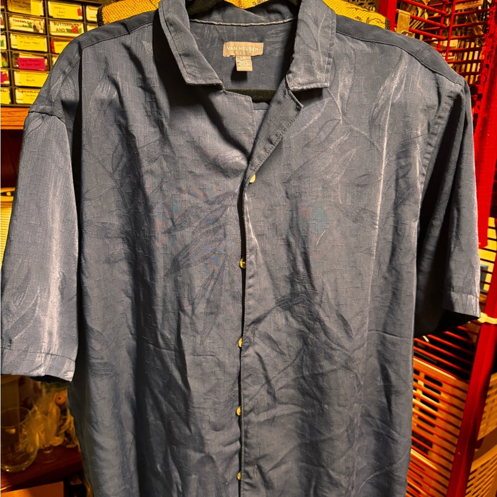 Van Heusen Blue No-Iron Gray Short-Sleeved Shirt
